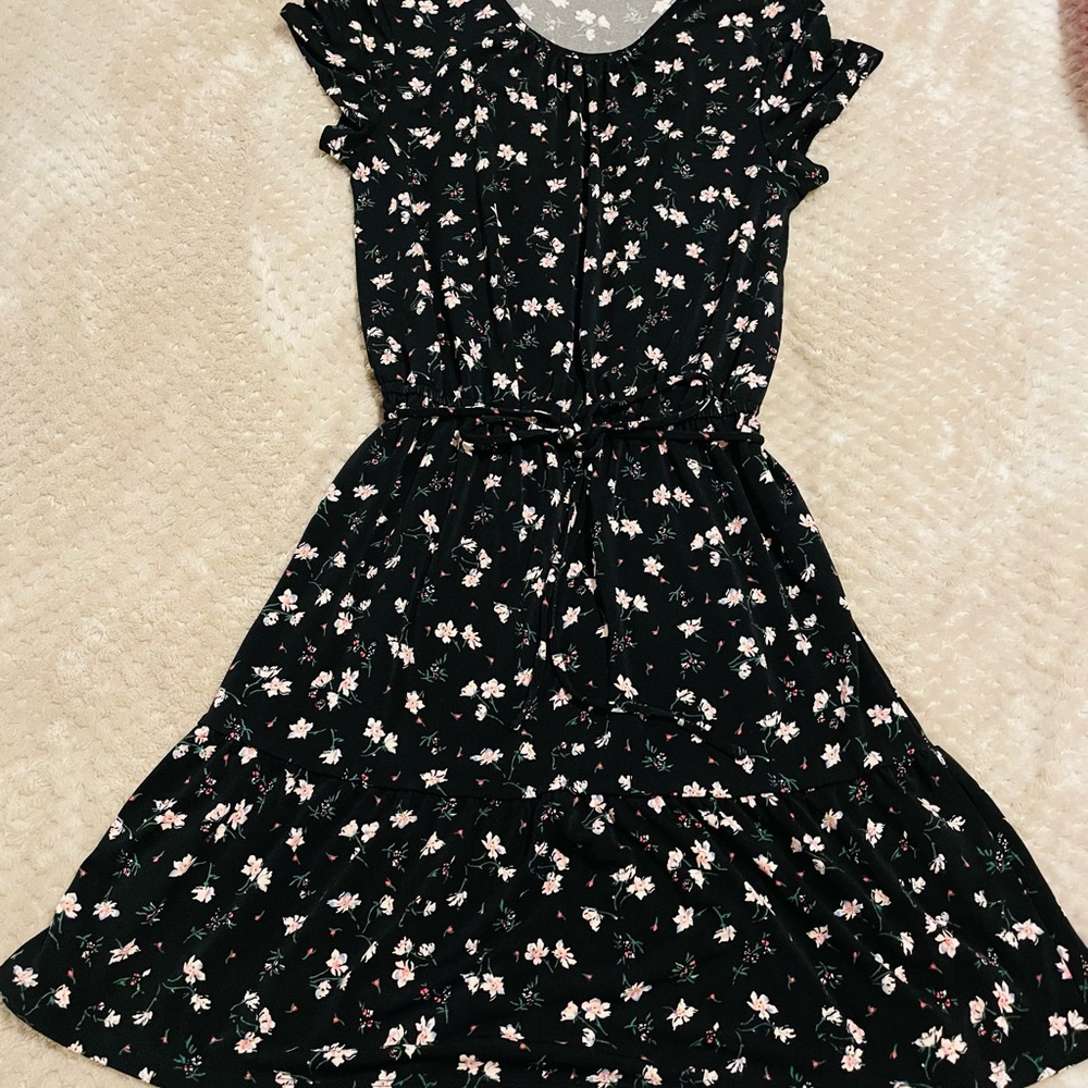 Dress - Picture 2 of 5